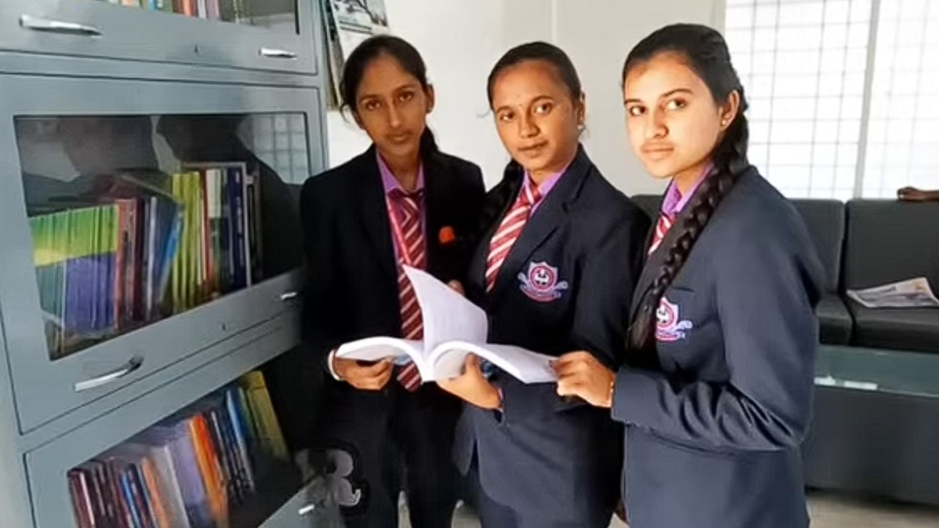 Commerce students in discussion